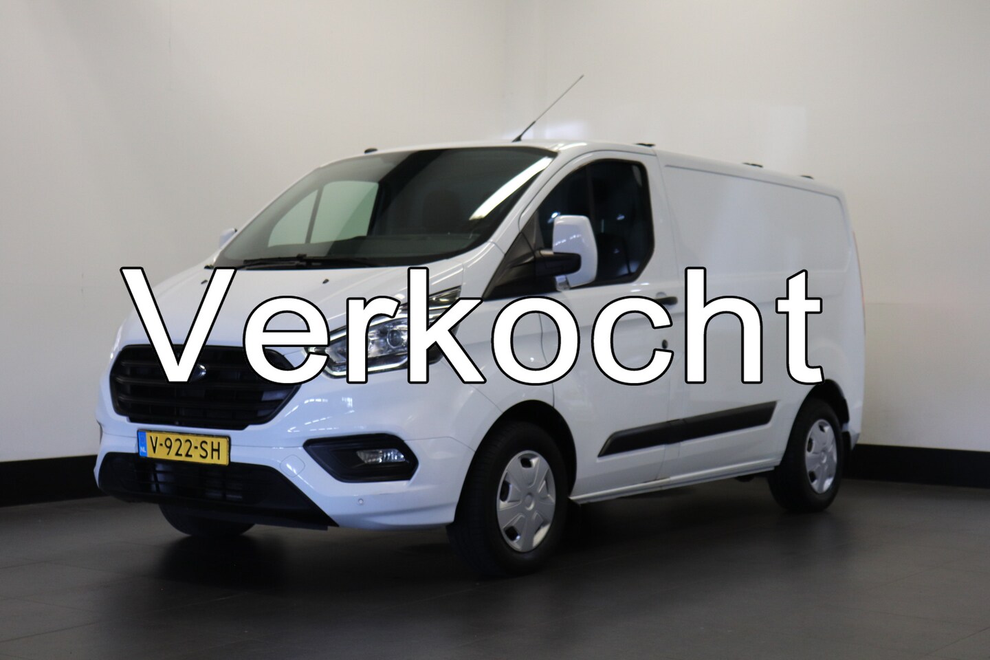 Ford Transit Custom - 2.0 TDCI EURO 6 - Airco - Navi - Cruise - € 11.900,- Excl. - AutoWereld.nl