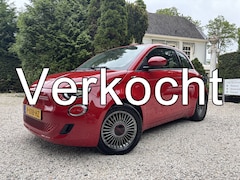 Fiat 500 - RED 42 kWh / 1e Eigenaar / Navi. / Carplay / Dealer Onderh