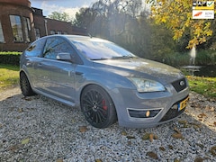 Ford Focus - 2.5-20V ST 310pk NARDO GRIJS airco KANON