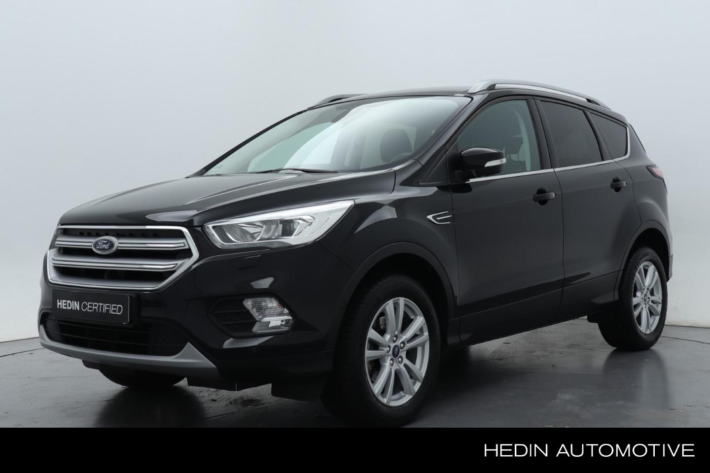 Ford Kuga - 1.5 EcoBoost Titanium 150 pk | Uitklapbare Trekhaak | 2.000 kg trekgewicht - AutoWereld.nl