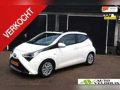 Toyota Aygo - 1.0 VVT-i x-play carplay cabrio Navigatie Clima DAB+ Camera