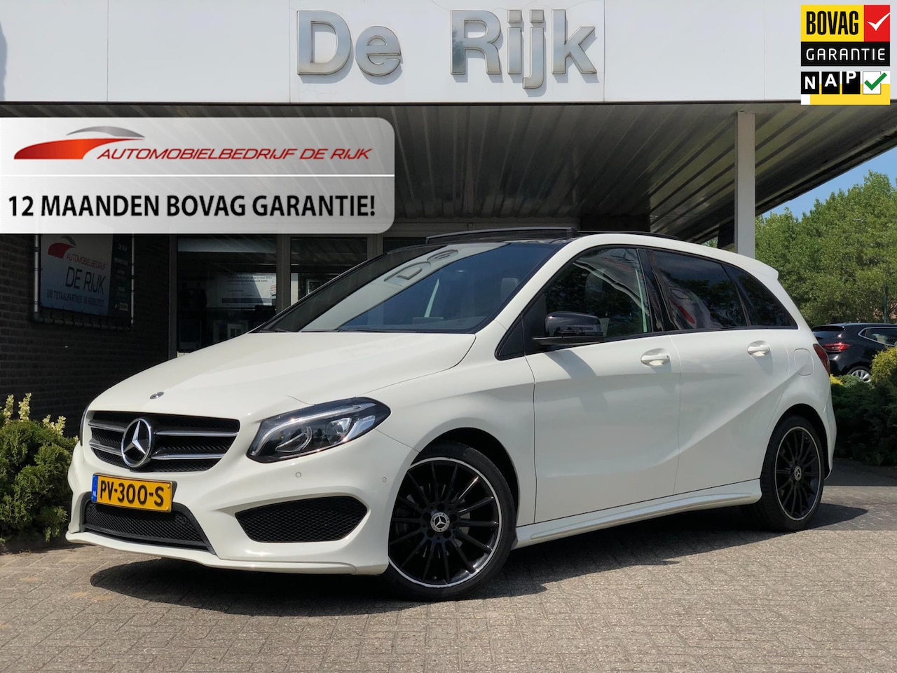 Mercedes-Benz B-klasse - 180 AMG Styling/Night Pakket | Schuifdak, Alcantara, 18'' LMV, Navi, Camera, Cruise, Sfeer - AutoWereld.nl