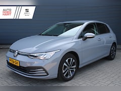 Volkswagen Golf - 1.5 eTSI Style Full-Led Navigatie Stuur-Stoelverwarming Sfeerverlichting NAP