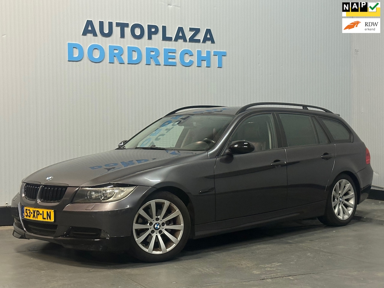 BMW 3-serie Touring - 318i High Executive 318i High Executive - AutoWereld.nl