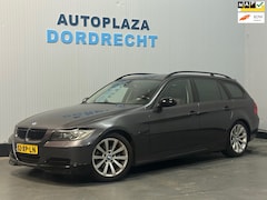 BMW 3-serie Touring - 318i High Executive