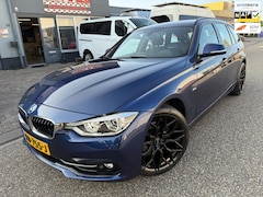 BMW 3-serie Touring - 2.0D AUTOMAAT SPORT VOL-LEDER 19INCH-VOSSEN NAP NAVI