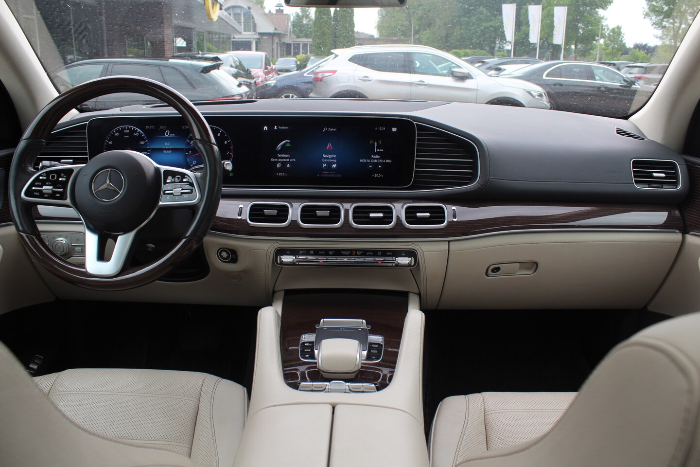 Mercedes-Benz GLE-Klasse - 450 4MATIC Premium Plus / Panoramadak / 360Camera / Burmester / 21'' / Head-up / Luchtveri - AutoWereld.nl