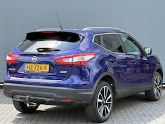Nissan Qashqai - BWJ 2014 1.5 dCi 111 PK Tekna LEDER / PANORAMA / TREKHAAK / STOELVERW. / NAVI / CRUISE / C