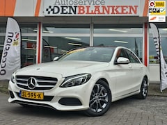 Mercedes-Benz C-klasse - 180 Premium Plus Automaat BJ.2018 / Panodak / Navi / Leder / Camera / 17"Lmv