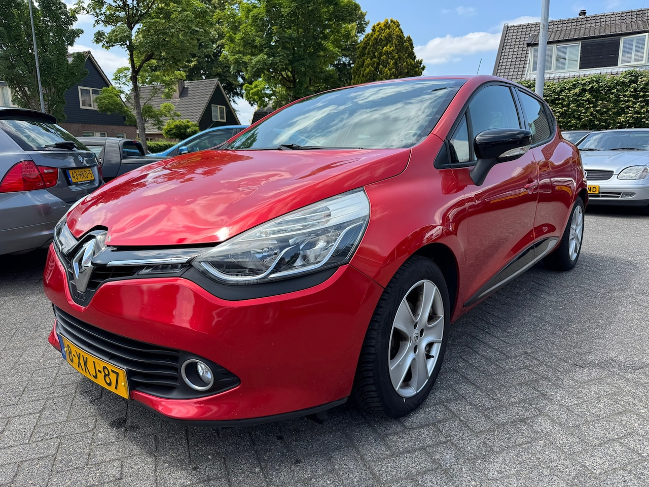 Renault Clio - 0.9 TCe Expression Apk 6/1/26,Airco,Cruise, - AutoWereld.nl