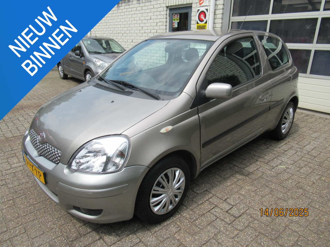 Toyota Yaris - 1.3 VVT-i S-Line 1.3 VVT-i S-Line - AutoWereld.nl