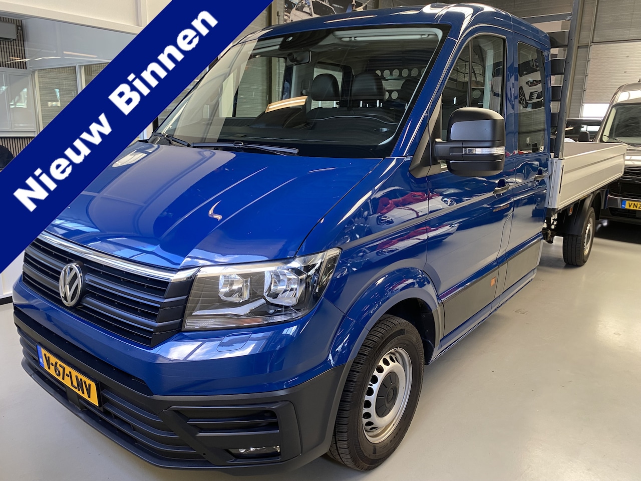 Volkswagen Crafter - 35 2.0 TDI L4 EL DC Highline Cruise, Carplay, Navi, 7 Persoons - AutoWereld.nl