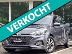 Hyundai i20 - 1.2 4 Cilinder 1e Eig./Cruise/Bluetooth/Parkeersensoren/Stoel en stuurverwarming