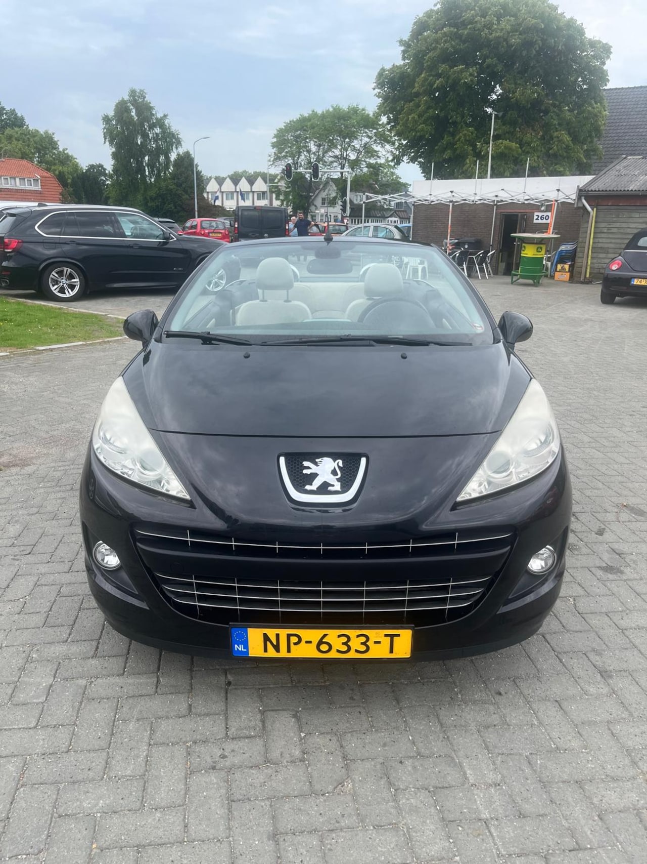 Peugeot 207 CC - 1.6 VTi Griffe clima leer - AutoWereld.nl