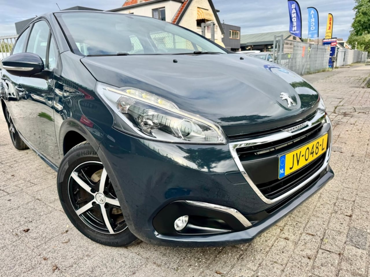 Peugeot 208 - 1.2 PureT. Blue Lion - AutoWereld.nl