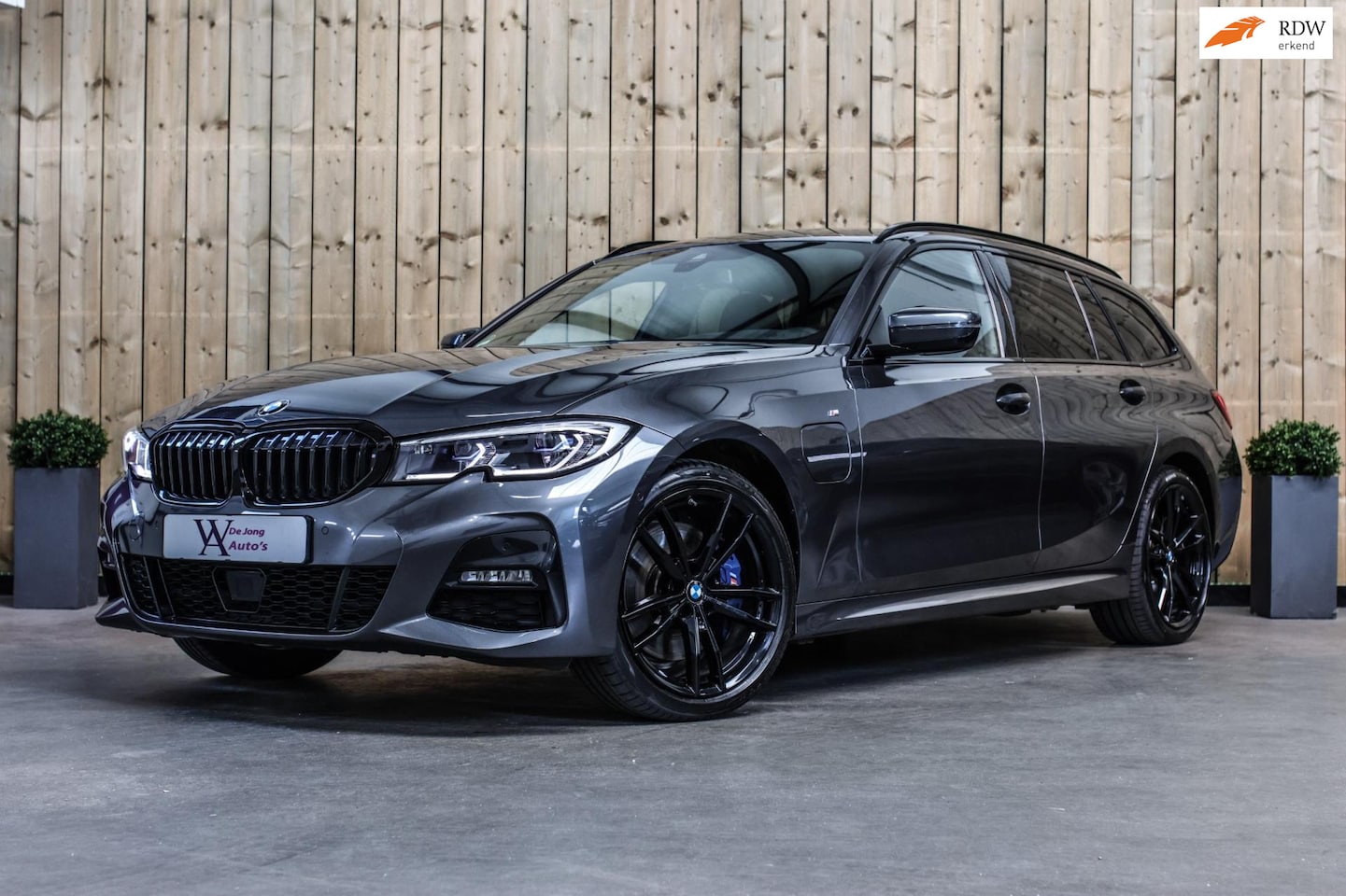 BMW 3-serie Touring - 330e M-Sport *Laser*Camera*Head-Up*Assistentiepakket* - AutoWereld.nl