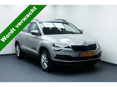 Skoda Karoq - 1.5 150pk TSI ACT Style. Carplay/Android Navi, Stoelverw, 17"LMV, Haak 1500kg