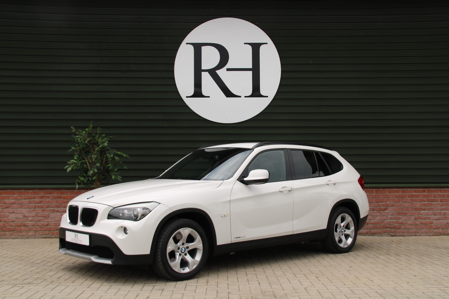 BMW X1 - xDrive25i Automaat Executive - Youngtimer! - AutoWereld.nl