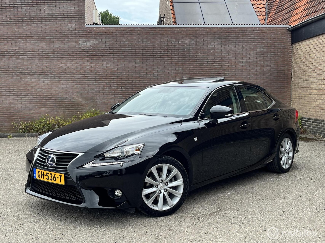 Lexus IS - 300h 25th Edition | Org NL| Dealer Ondh| Schuifdak - AutoWereld.nl