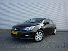 Opel Astra - 1.4 Turbo Blitz - 1e Eigenaar - Airco / Navi / Cruise / Elektr. ramen / Trekhaak / NAP
