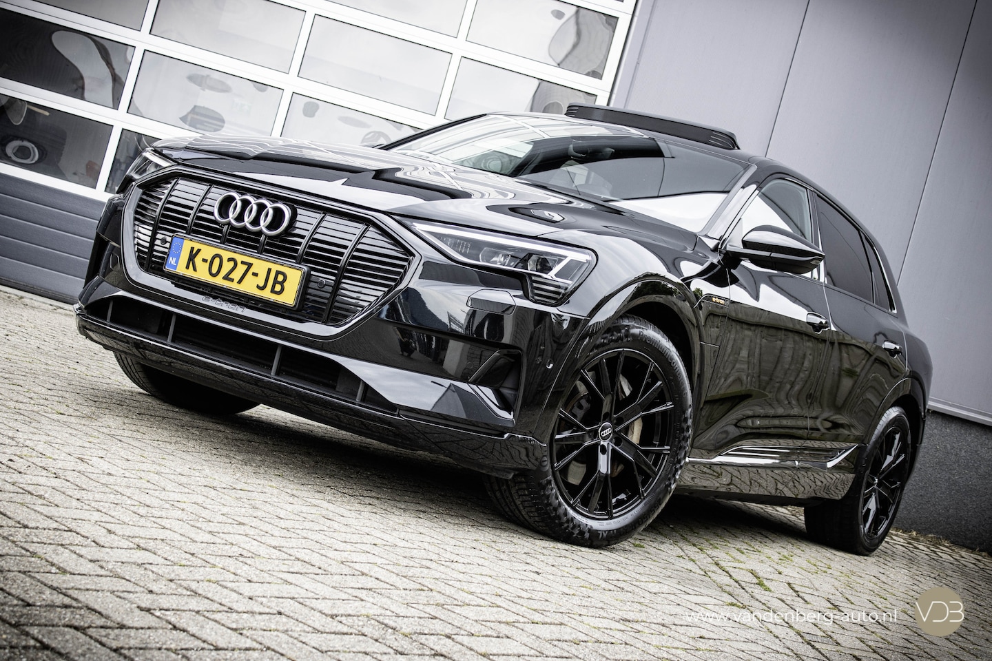 Audi e-tron - 50 Quattro Business Ed S-Line interieur PANO - AutoWereld.nl