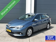 Toyota Auris - 1.8 Hybrid