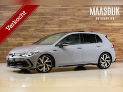 Volkswagen Golf - 1.5 eTSI R-Line|Trekhaak|Pano|Blackline|ACC|