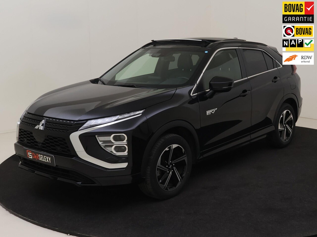 Mitsubishi Eclipse Cross - 2.4 PHEV Business Intense+ Schuifdak/Leder/AppleCarPlay - AutoWereld.nl