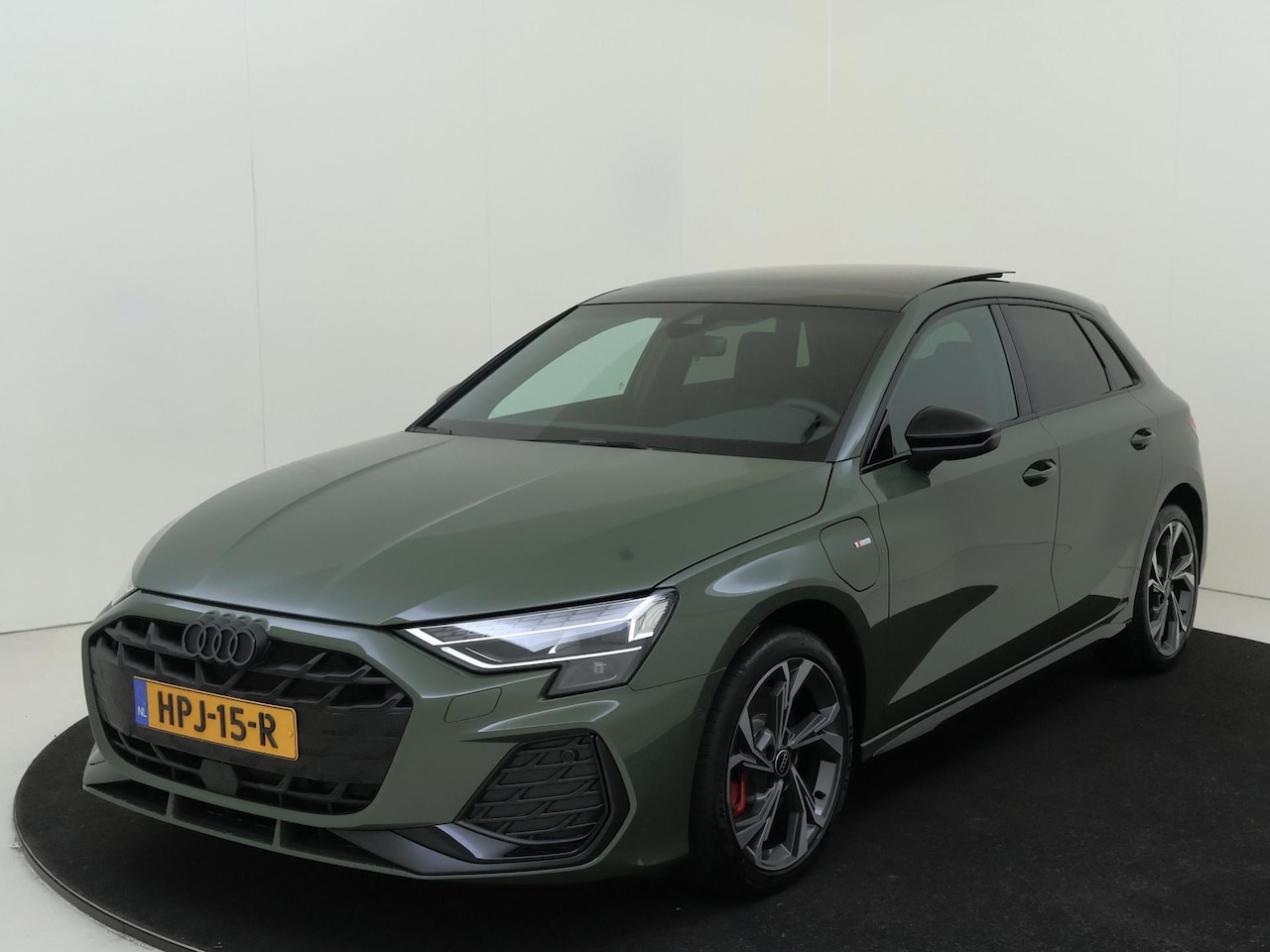 Audi A3 Sportback - 45 TFSI e S edition Competition 45 TFSI e S edition Competition - AutoWereld.nl