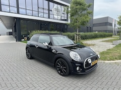 MINI Cooper - 1.5 Chili Business Pano, Leder, Navi, LED, ECC