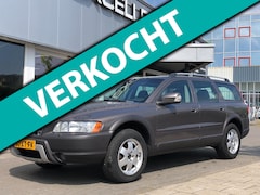 Volvo XC70 - 2.5 T Momentum Automaat - Leder
