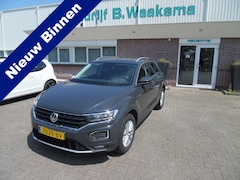 Volkswagen T-Roc - 1.5 TSI Style Business