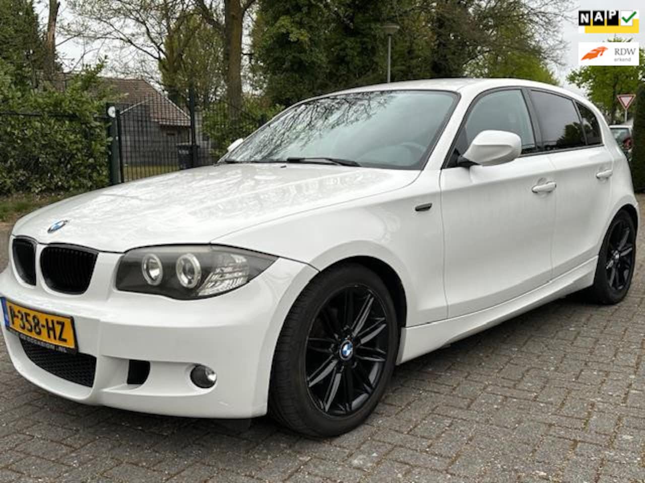 BMW 1-serie - 116i High Executive 116i High Executive - AutoWereld.nl