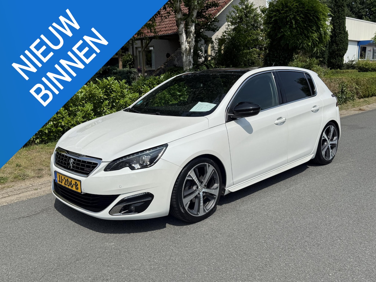 Peugeot 308 - 1.2 130PK GT-line•Pano•Trekhaak - AutoWereld.nl