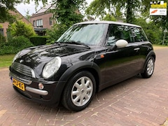 MINI Cooper - 1.6 Pepper met AIRCO, CENTRALE VERGRENDELING, ELEC. RAMEN EN MEER