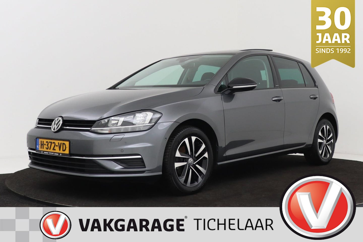 Volkswagen Golf - 1.0 TSI Highline | Panoramadak | Dynaudio | CarPlay | Climate Control | Stoelverwarming | - AutoWereld.nl