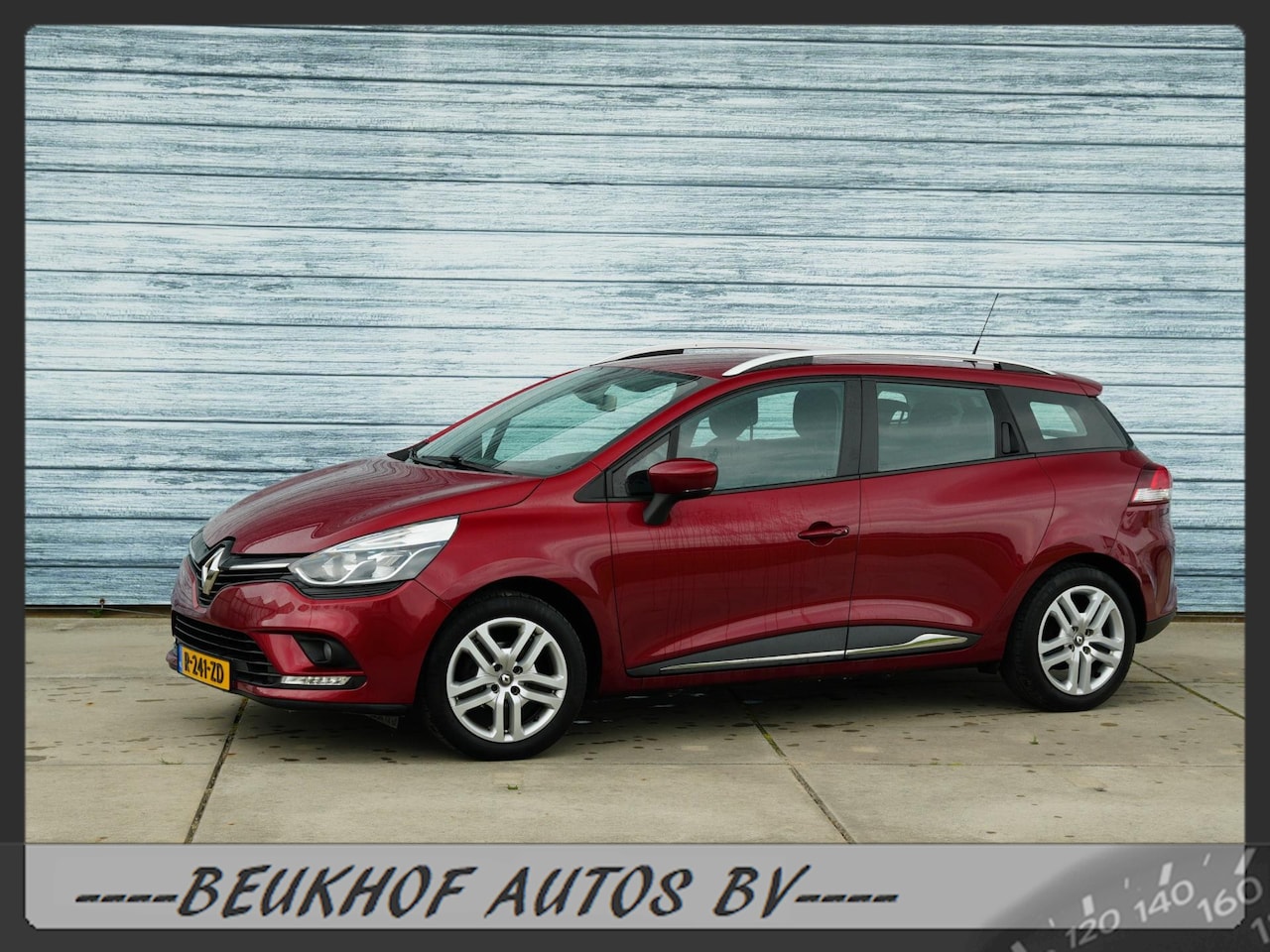 Renault Clio Estate - 0.9 TCe Limite Navi Carplay Airco - AutoWereld.nl