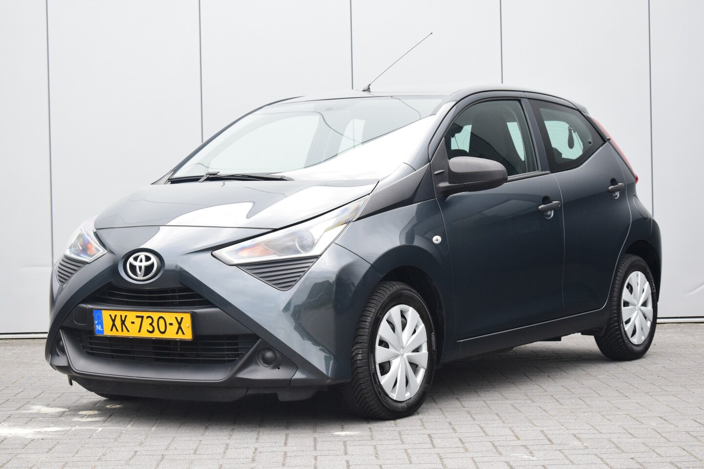 Toyota Aygo - 1.0 VVT-i x-fun Airco Audio/Bluetooth - AutoWereld.nl