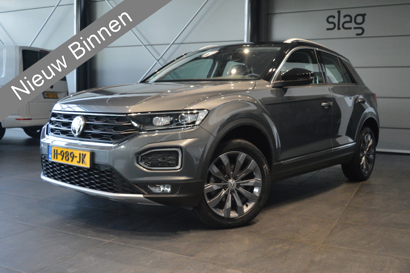 Volkswagen T-Roc - 1.0 TSI Style navi clima camera led pdc trekhaak 17 inch !! - AutoWereld.nl