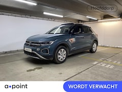Volkswagen T-Roc - 1.5 TSI Style 150 pk Automaat (DSG) | Verlengde garantie | Panoramadak | Parkeersensoren (