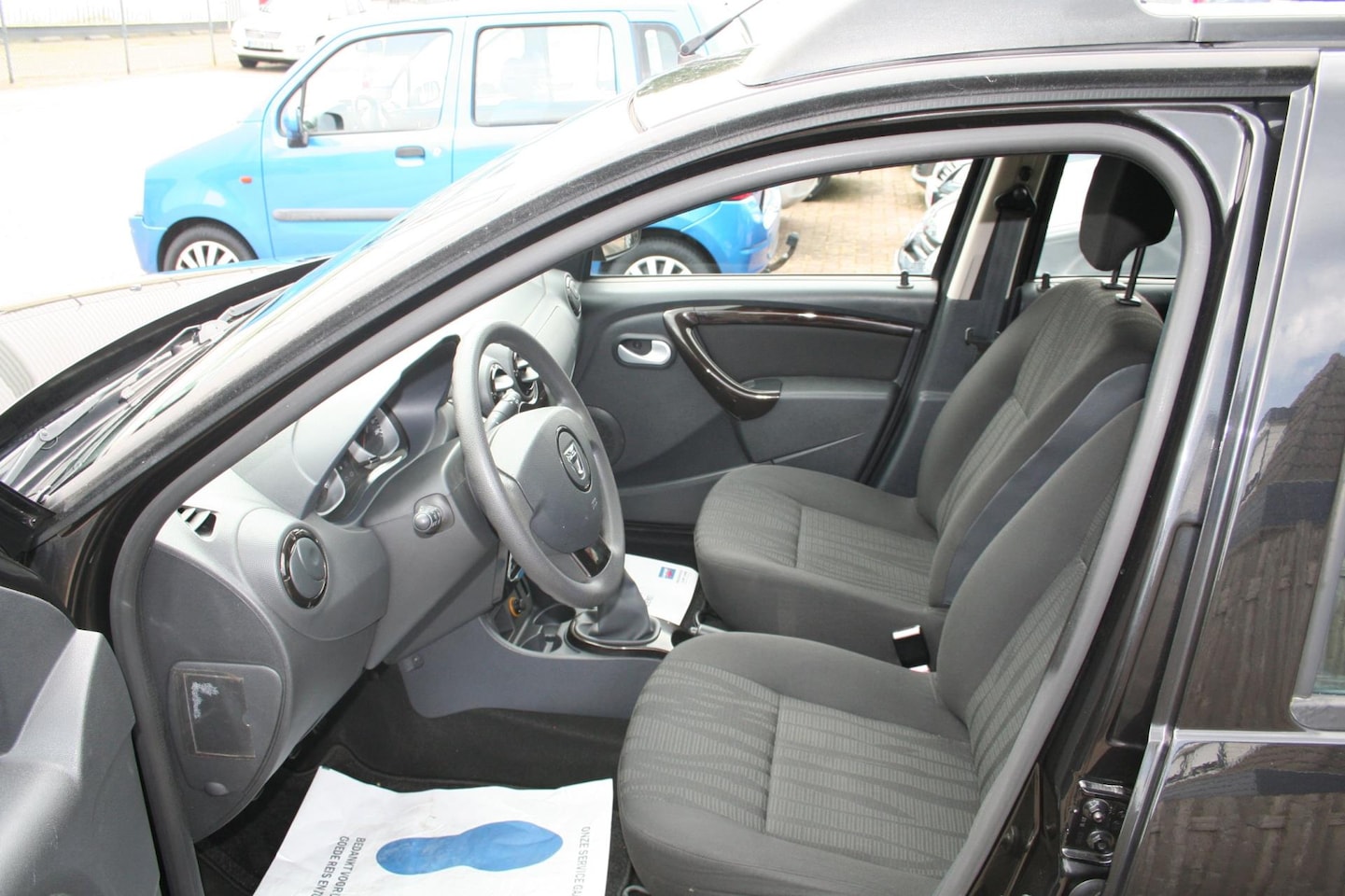 Dacia Duster - 1.6 Lauréate 2wd airco 97000 km