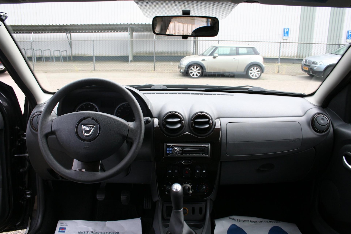 Dacia Duster - 1.6 Lauréate 2wd airco 97000 km