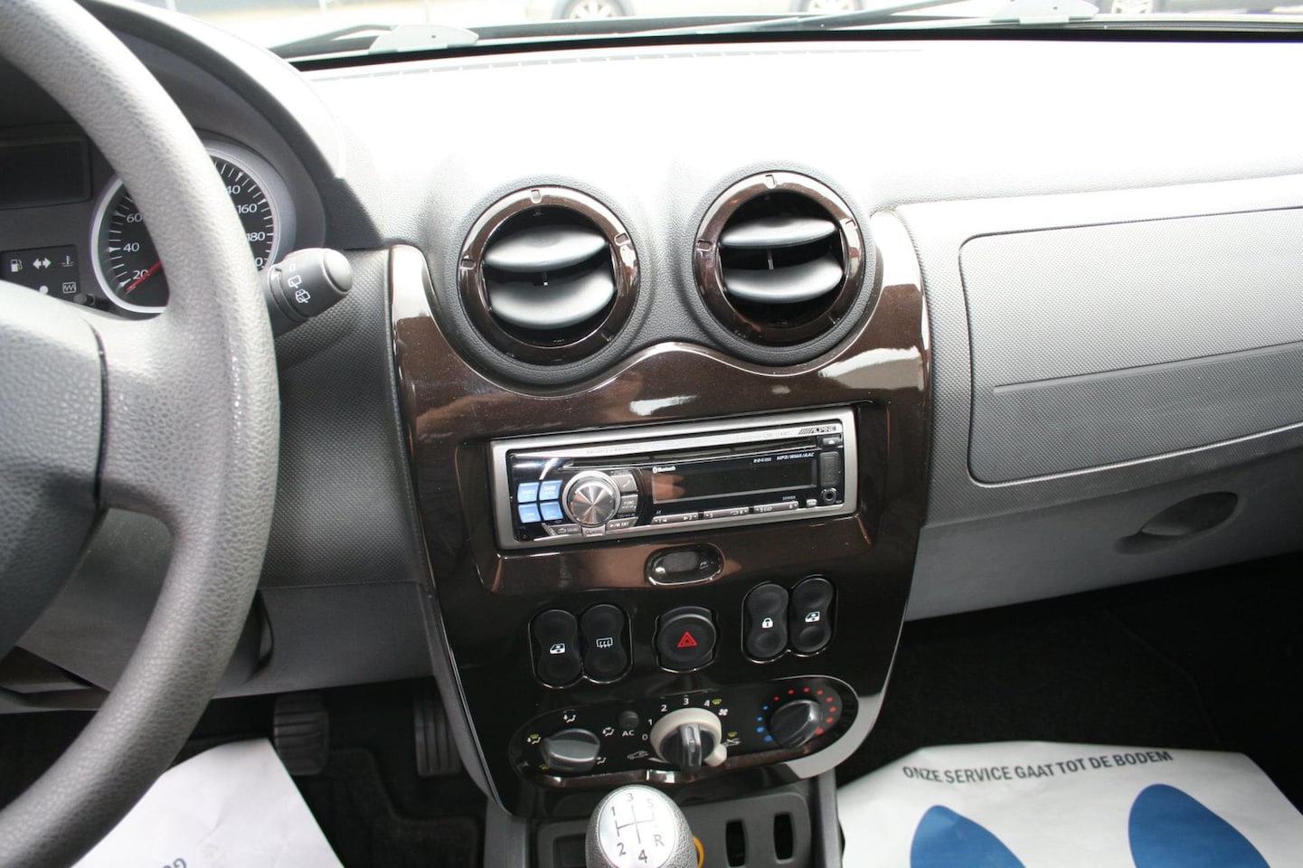 Dacia Duster - 1.6 Lauréate 2wd airco 97000 km