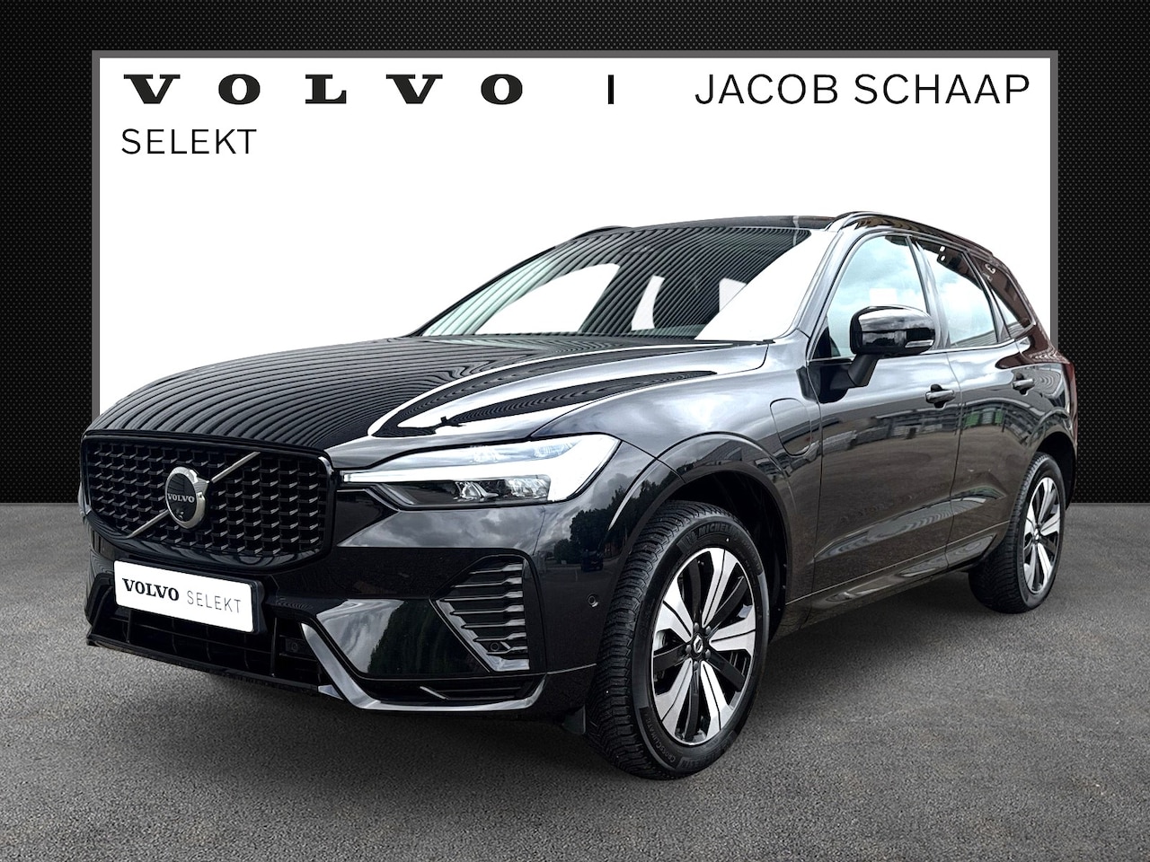 Volvo XC60 - 2.0 T6 Plug-in hybrid AWD Plus Dark / 360° Camera / Draadloos telefoon opladen / Trekhaak - AutoWereld.nl