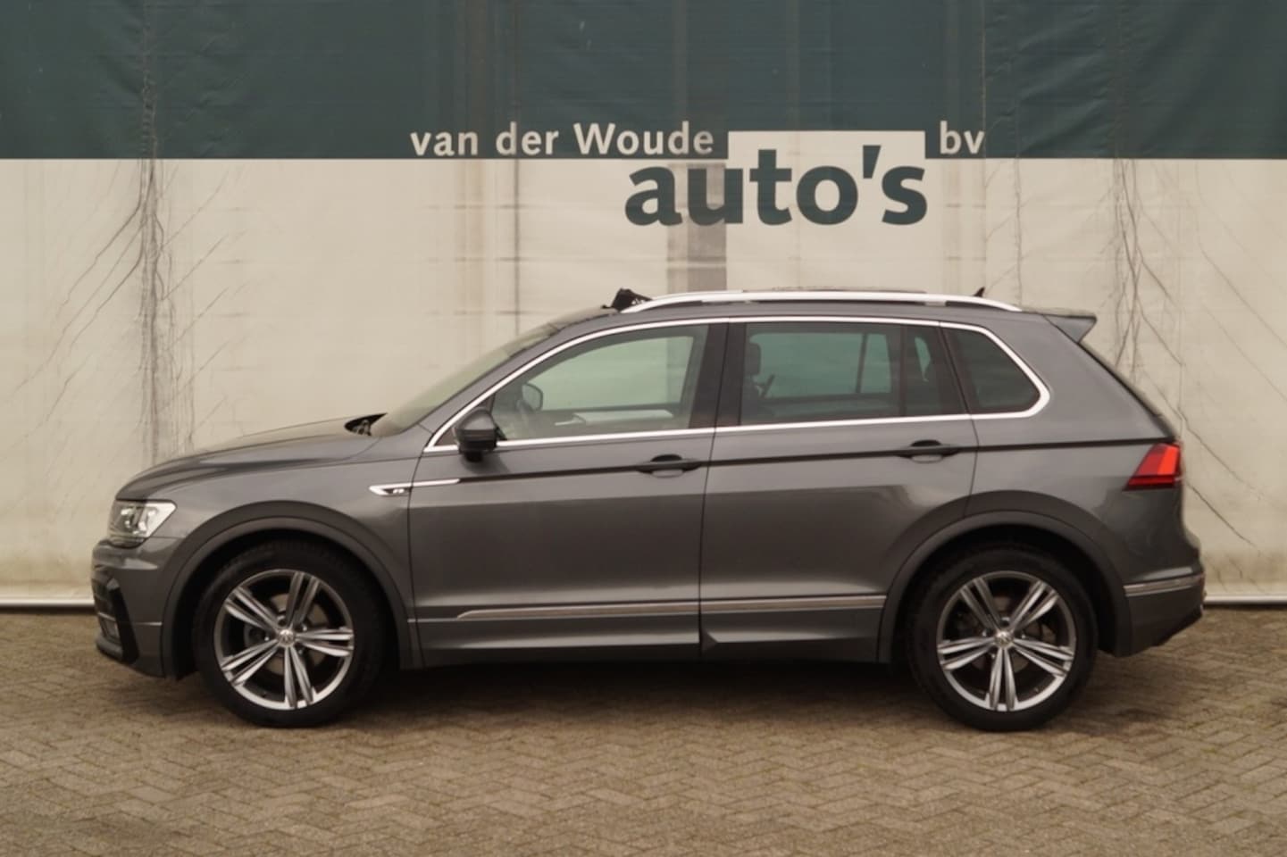 Volkswagen Tiguan - 1.4 TSI ACT CL Bns R - AutoWereld.nl
