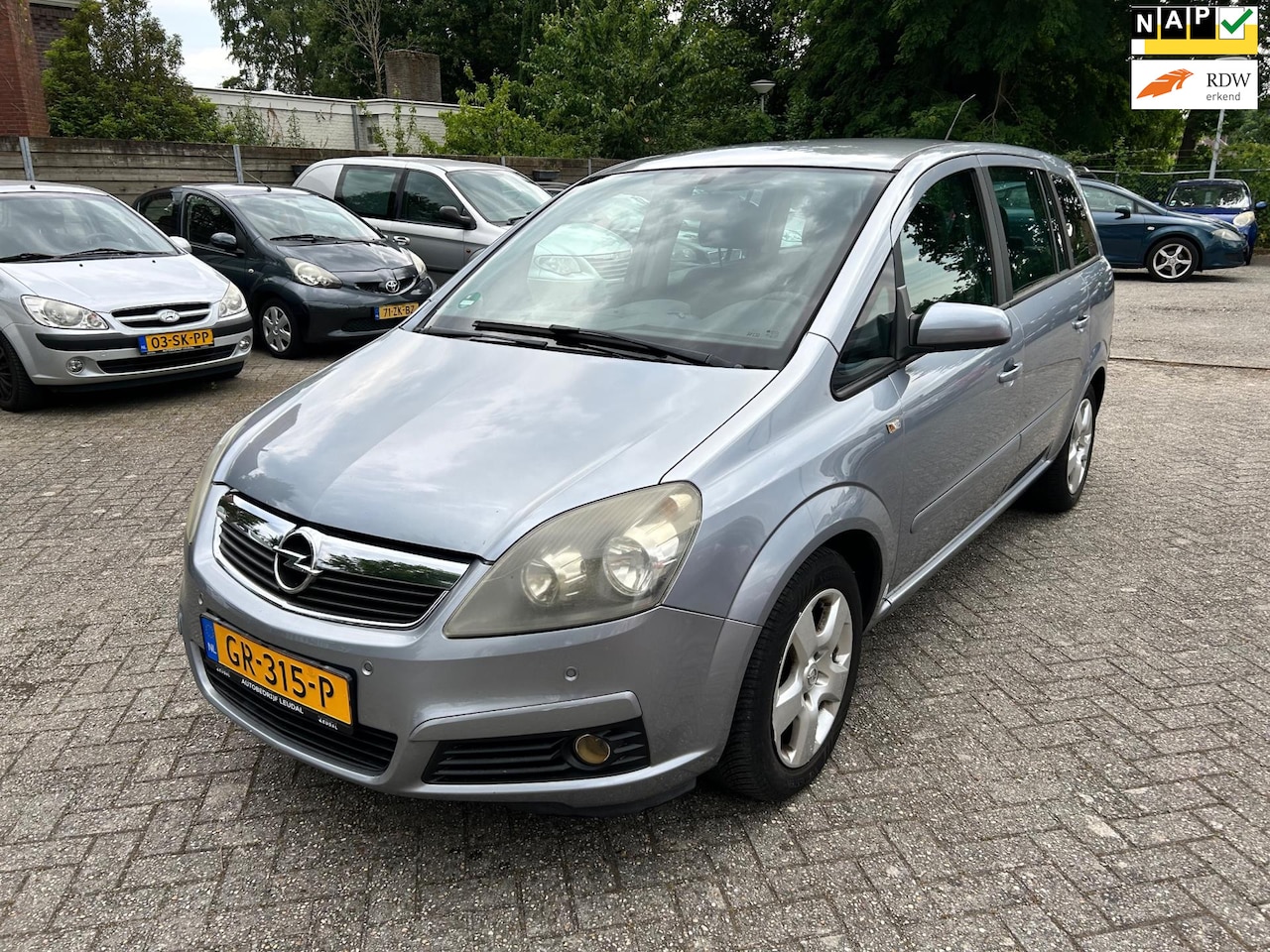 Opel Zafira - 1.6 Essentia // 7-personen // nieuwe APK !! - AutoWereld.nl