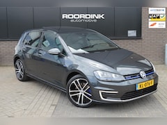 Volkswagen Golf - Leder|Pano|Blind-spot|Full Option
