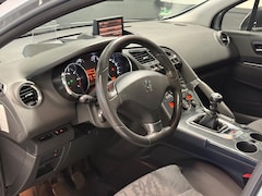 Peugeot 3008 - 1.6T Navi|Pano|Trekhaak|PDC