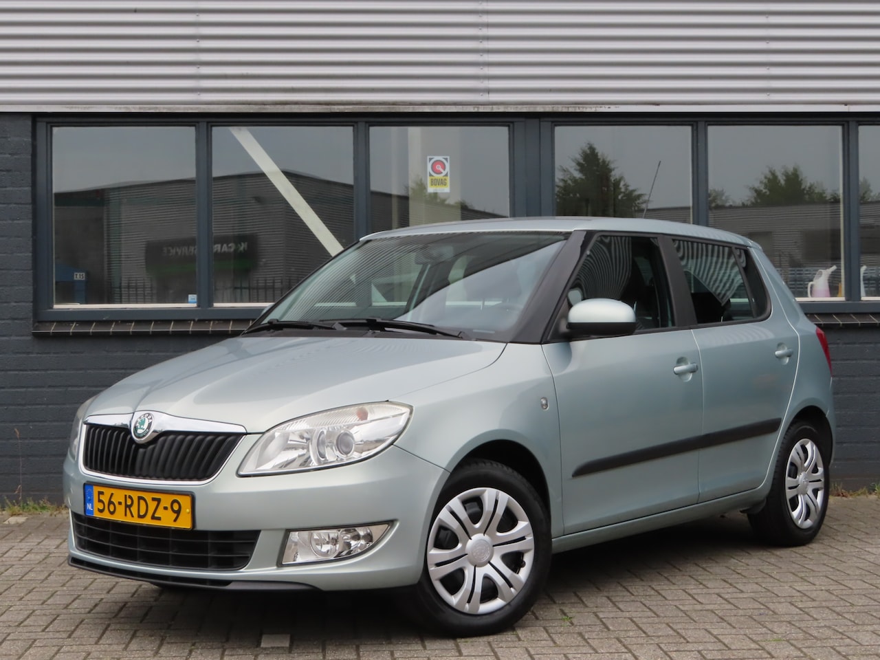 Skoda Fabia - 1.2 TSI Ambition | airco | trekhaak | navigatie - AutoWereld.nl