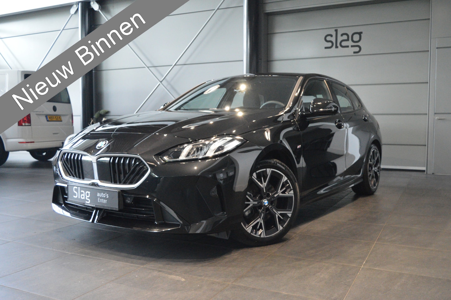 BMW 1-serie - 120 M Sport navi camera led cruise 18 inch nieuw model !! - AutoWereld.nl